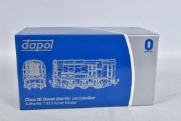 A BOXED DAPOL O GAUGE CLASS 08 SHUNTING LOCOMOTIVE, No.08 795, weathered B.R. InterCity livery (7D-
