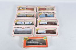 EIGHT BOXED MODEL POWER HO GAUGE NORTH AMERICAN OUTLINE WAGONS, mainly 51' flat wagons with two
