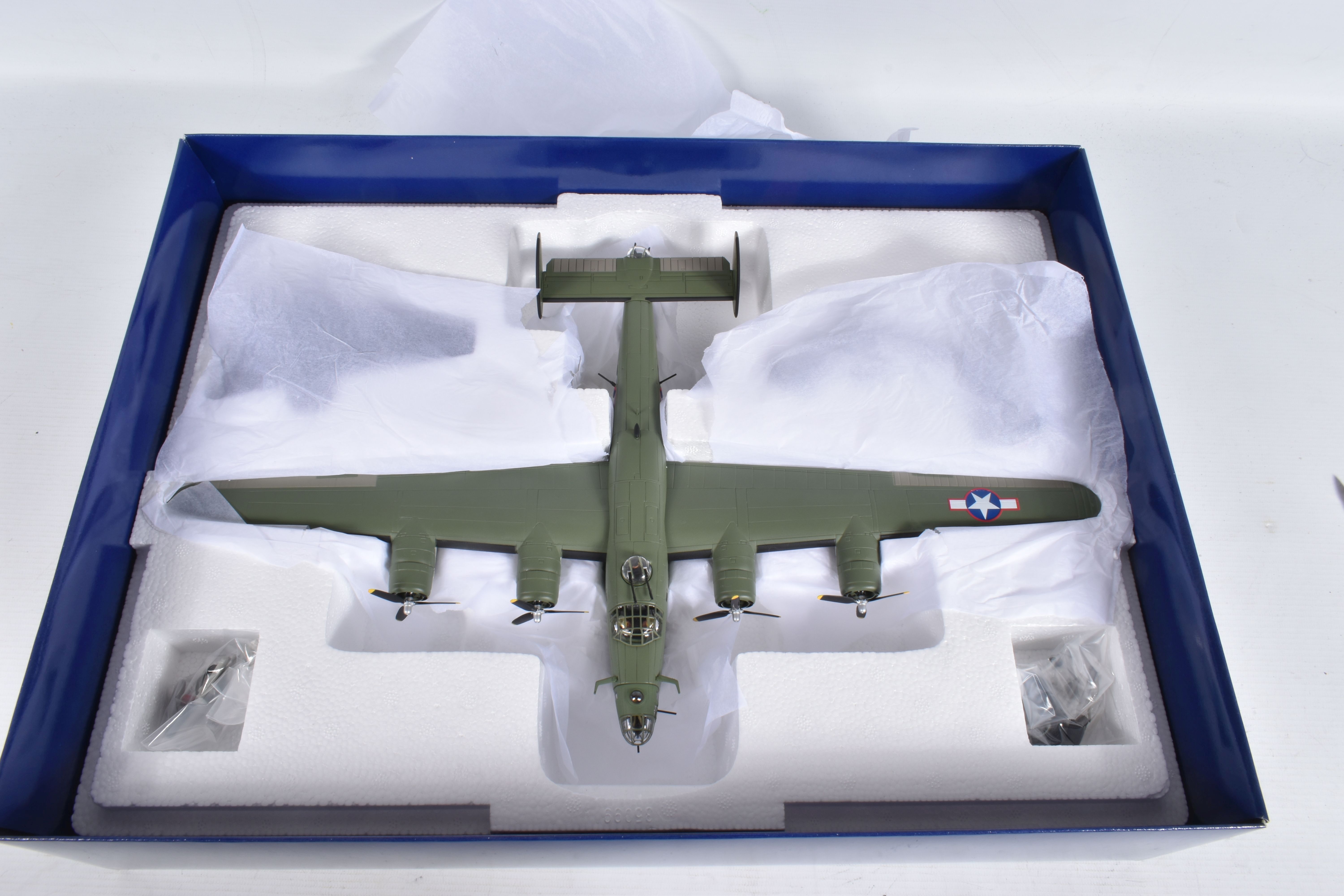 A BOXED CORGI AVIATION ARCHIVE WORLD WAR II EUROPE & AFRICA CONSOLIDATED B-24D LIBERATOR 1:72 - Image 7 of 8