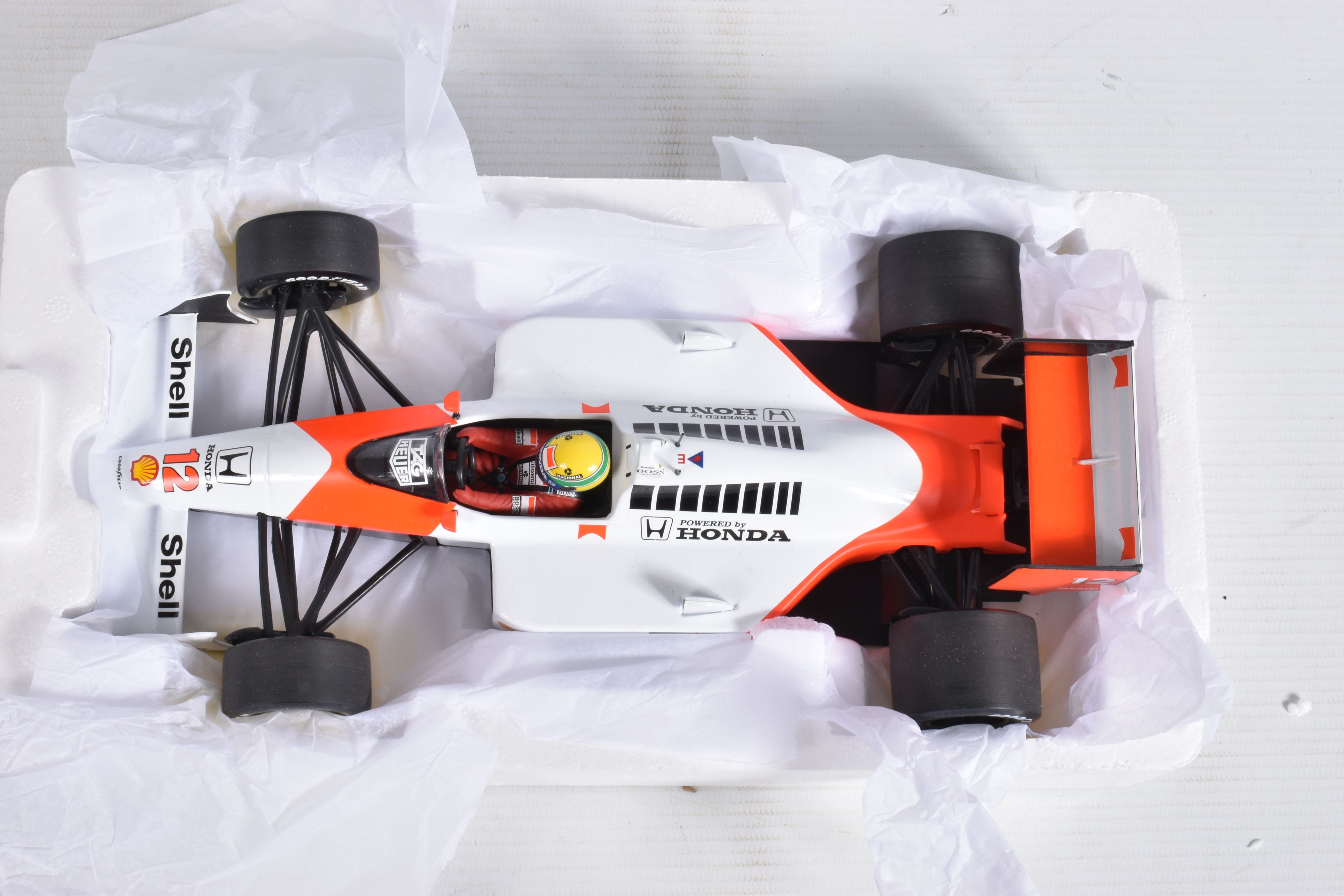 A BOXED MINICHAMPS MCLAREN MP 4/4 HONDA AYRTON SENNA 1:18 MODEL RACECAR, numbered 540 881812, - Image 2 of 3