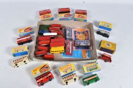 A COLLECTION OF BOXED AND UNBOXED LESNEY MATCHBOX 1-75 SERIES BUS AND COACH MODELS, boxed items