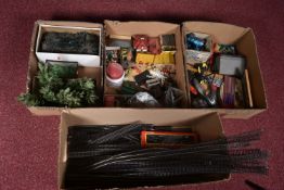 A QUANTITY OF UNBOXED AND ASSORTED OO GAUGE MODEL RAILWAY ACCESSORIES AND TRACK ETC., assorted