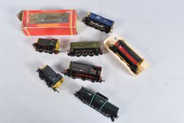 A QUANTITY OF BOXED AND UNBOXED OO GAUGE SHUNTING LOCOMOTIVES, Hornby class 08 No.08 513, Virgin red