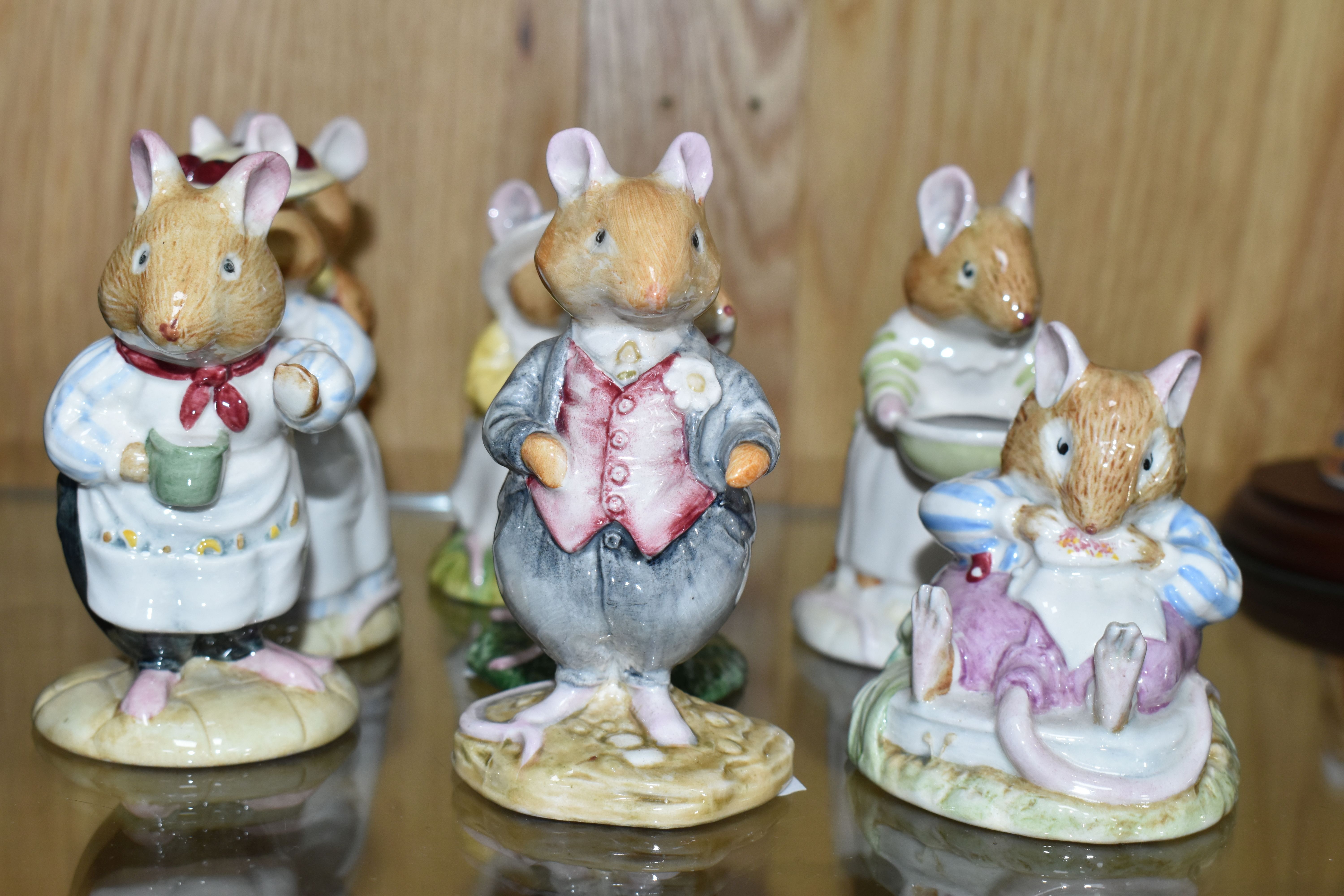 ELEVEN ROYAL DOULTON BRAMBLY HEDGE FIGURES, comprising 'Poppy Eyebright' DBH1, 'Mr. Apple' DBH2, ' - Image 4 of 6