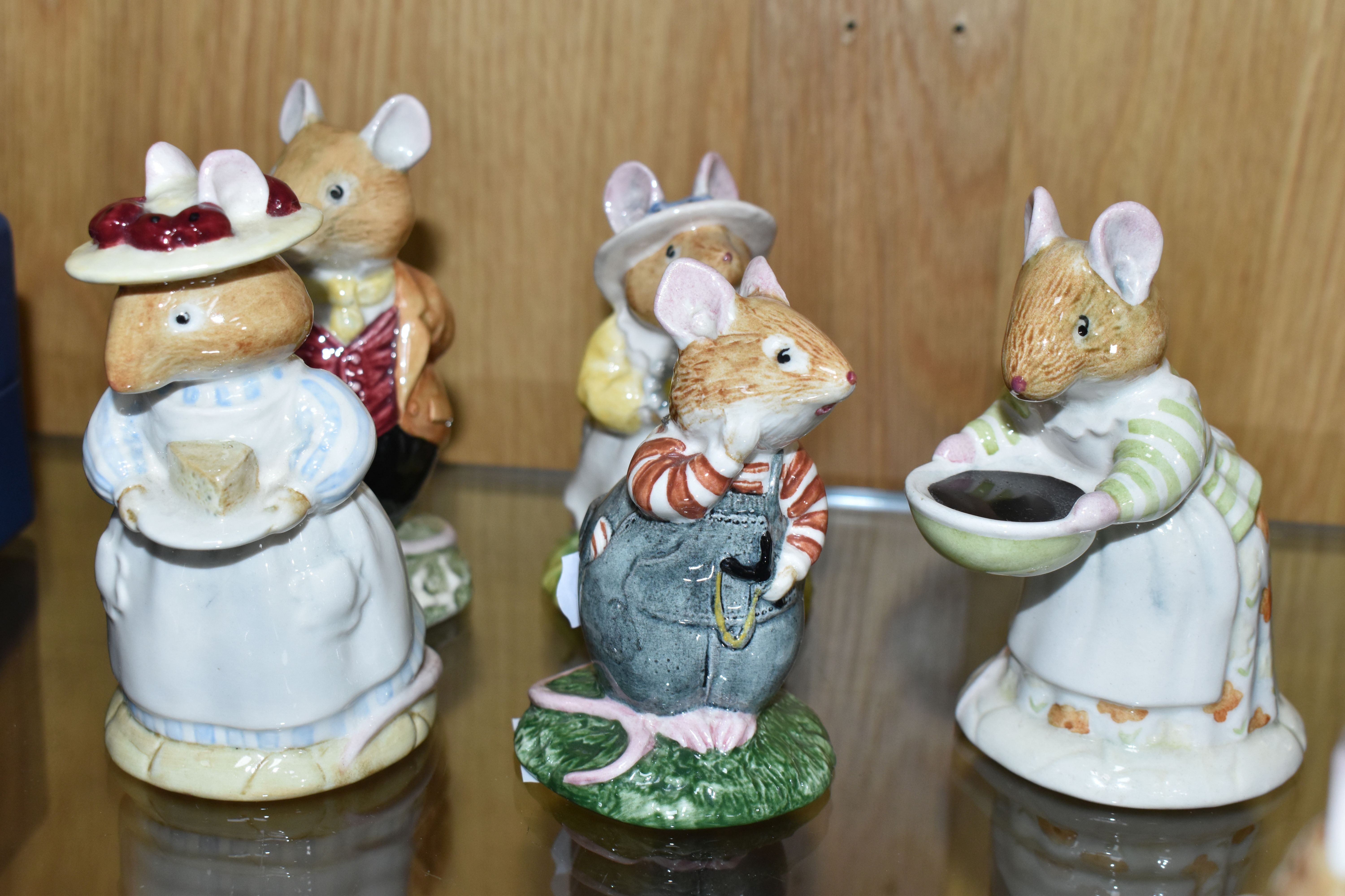 ELEVEN ROYAL DOULTON BRAMBLY HEDGE FIGURES, comprising 'Poppy Eyebright' DBH1, 'Mr. Apple' DBH2, ' - Image 5 of 6