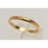 A 22CT GOLD BAND RING, polished band ring, approximate width 2.5mm, hallmarked 22ct Birmingham, ring