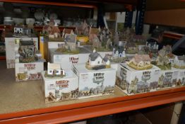 TWENTY THREE BOXED LILLIPUT LANE SCULPTURES FROM SCOTTISH, WELSH AND IRISH COLLECTIONS, some with