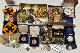 A BOX OF ASSORTED JEWELLERY AND COLLECTABLES, to include a silver napkin ring, hallmarked 'S