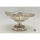 A VICTORIA I SILVER BONBON DISH, circular form dish with pierced acanthus and floral design,