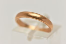 AN 18CT GOLD BAND RING, a plain polished band, approximate width 3mm, hallmarked 18ct Birmingham,