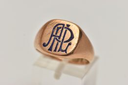 A 9CT GOLD SIGNET RING, yellow gold square signet, blue enamel monogram detail of the letters 'APL',