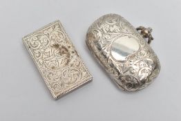 A LATE VICTORIAN SILVER SNUFF BOX AND EARLY 20TH CENTURY DOUBLE SOVEREIGN CASE, the rectangular