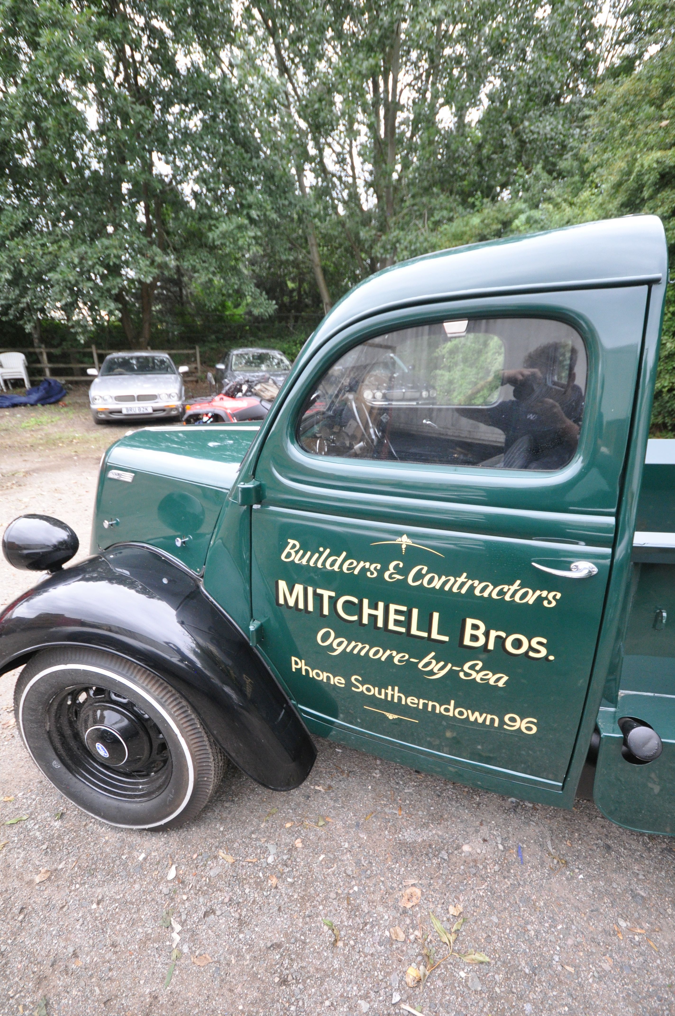 A 1955 FORD-FORDSON THAMES E83W STEEL BACK PICKUP - RNY 935 - This vehicle was first registered in - Image 4 of 13