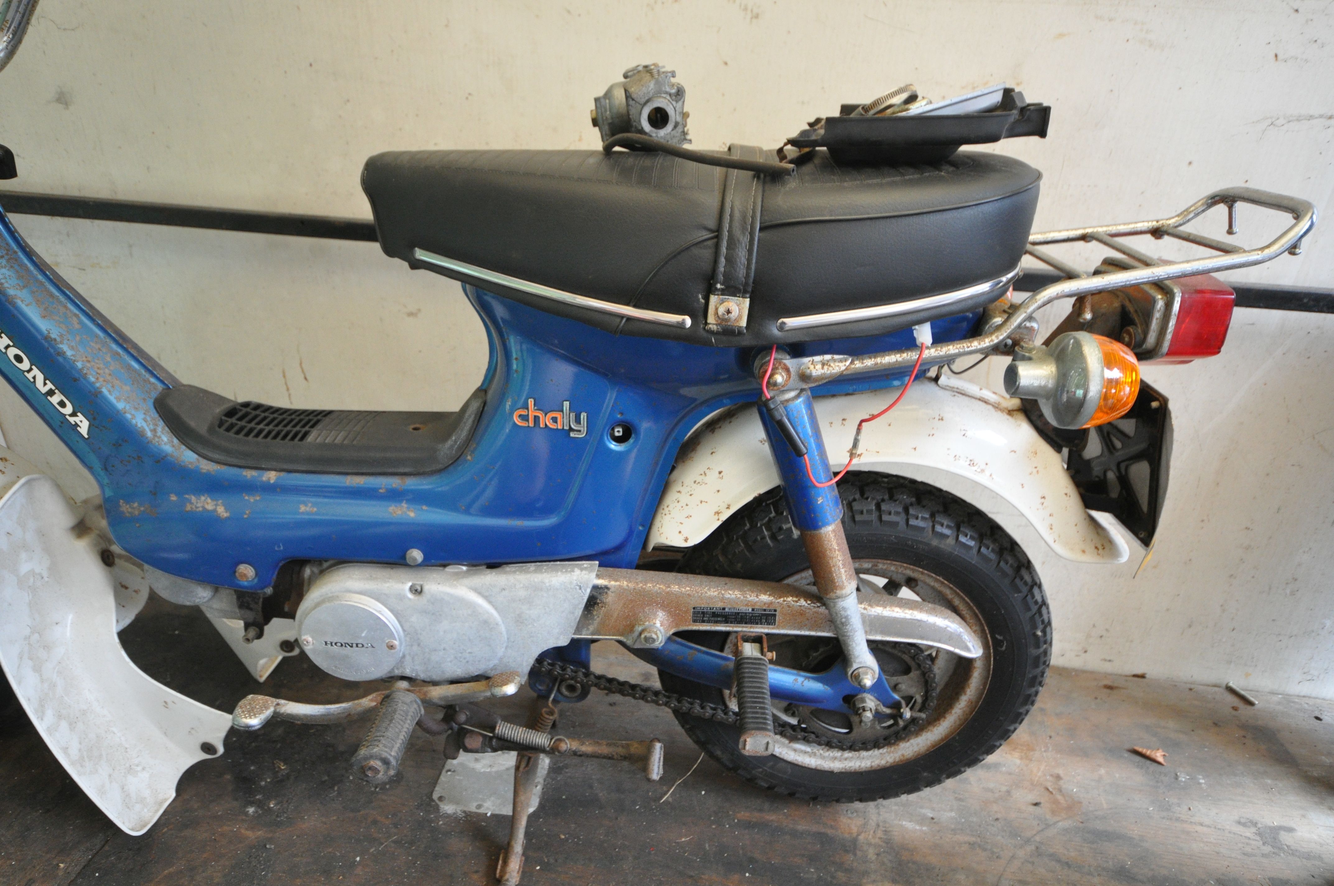 A 1975 HONDA CHALY - LBF 597P - This moped was first registered in August 1975, it has a 72cc petrol - Image 3 of 15