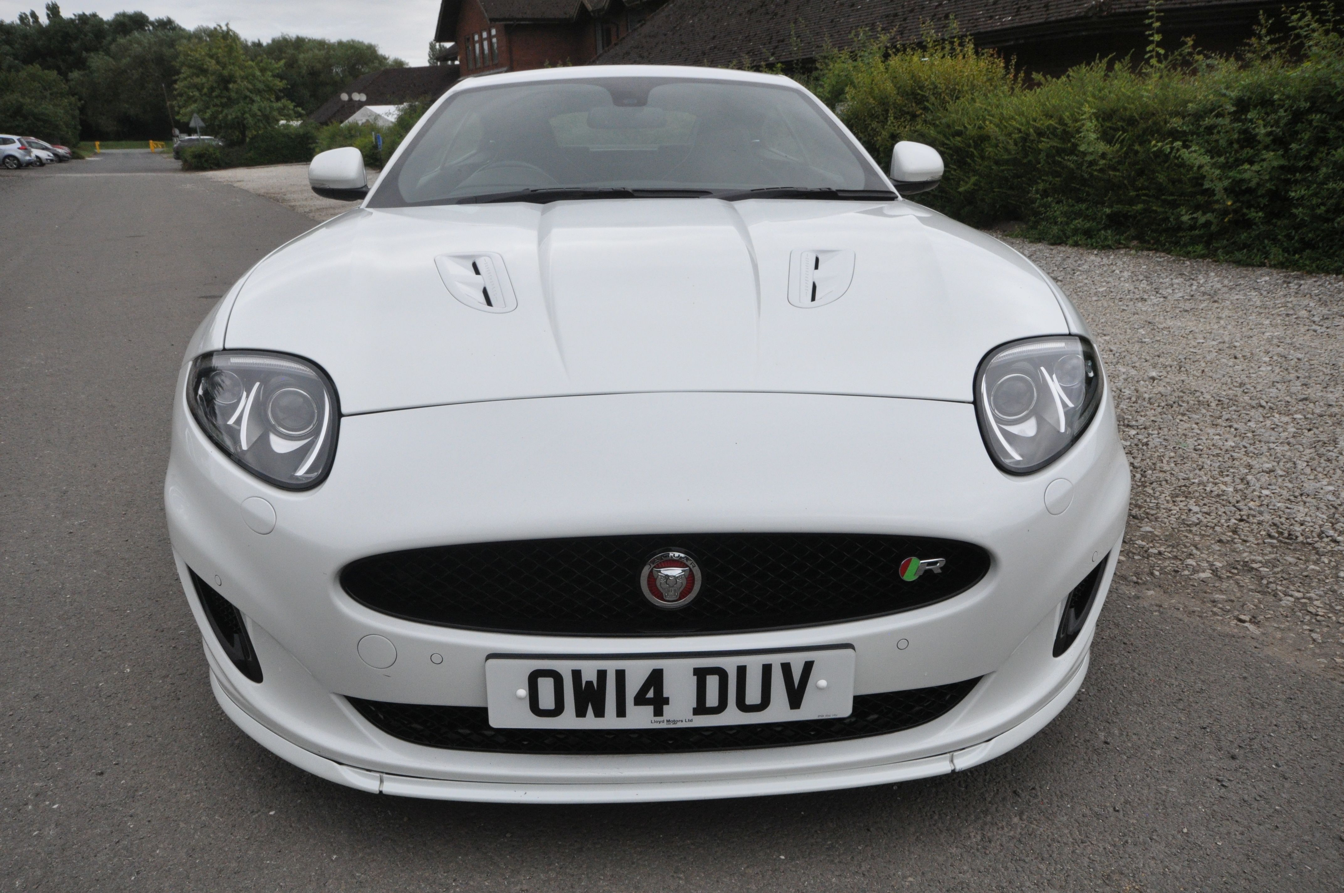 A 2014 JAGUAR XK DYNAMIC R AUTO COUPE - OW14 DUV - This vehicle was first registered in July 2014. A - Image 2 of 11