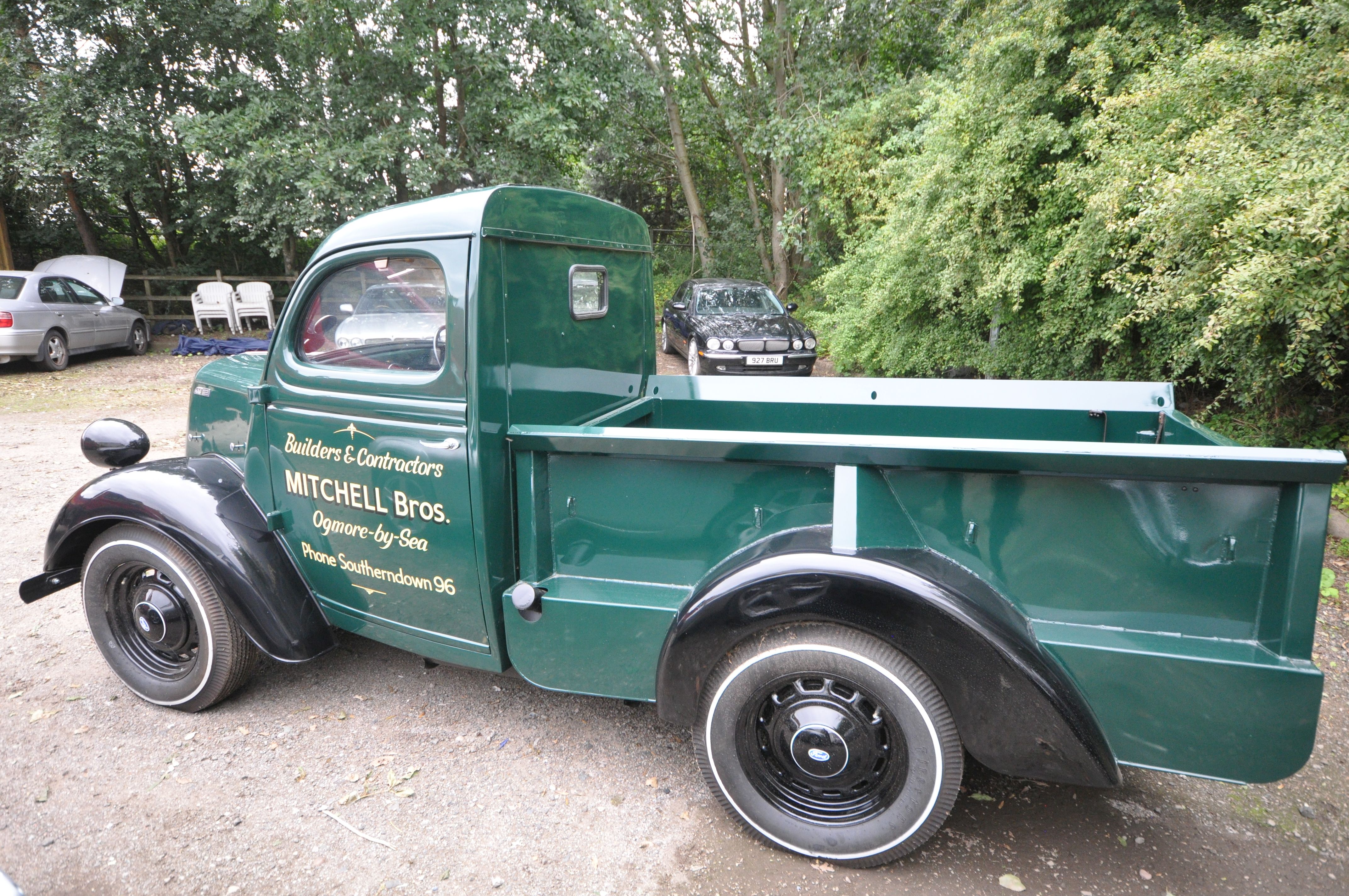 A 1955 FORD-FORDSON THAMES E83W STEEL BACK PICKUP - RNY 935 - This vehicle was first registered in - Image 3 of 13