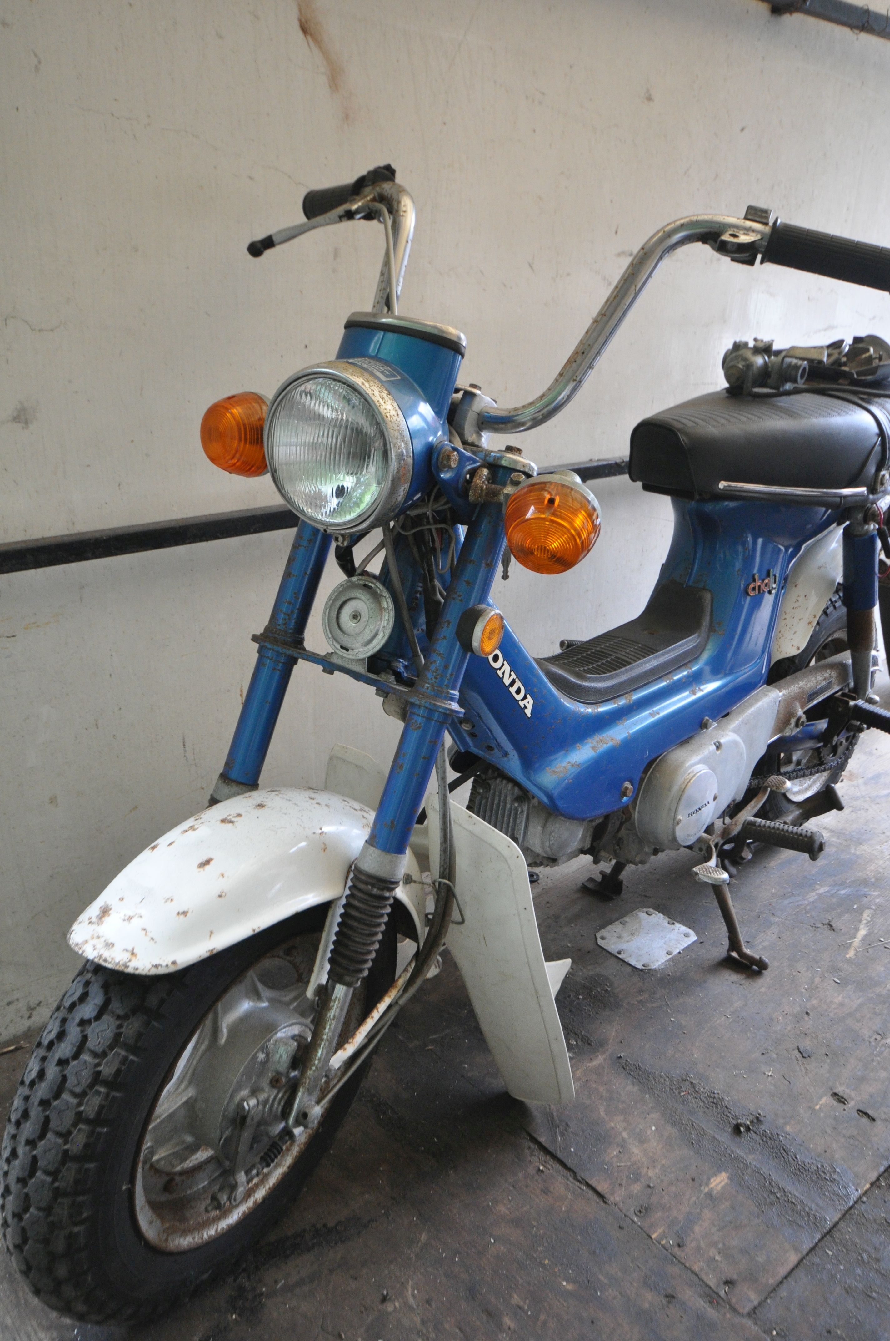 A 1975 HONDA CHALY - LBF 597P - This moped was first registered in August 1975, it has a 72cc petrol - Image 2 of 15