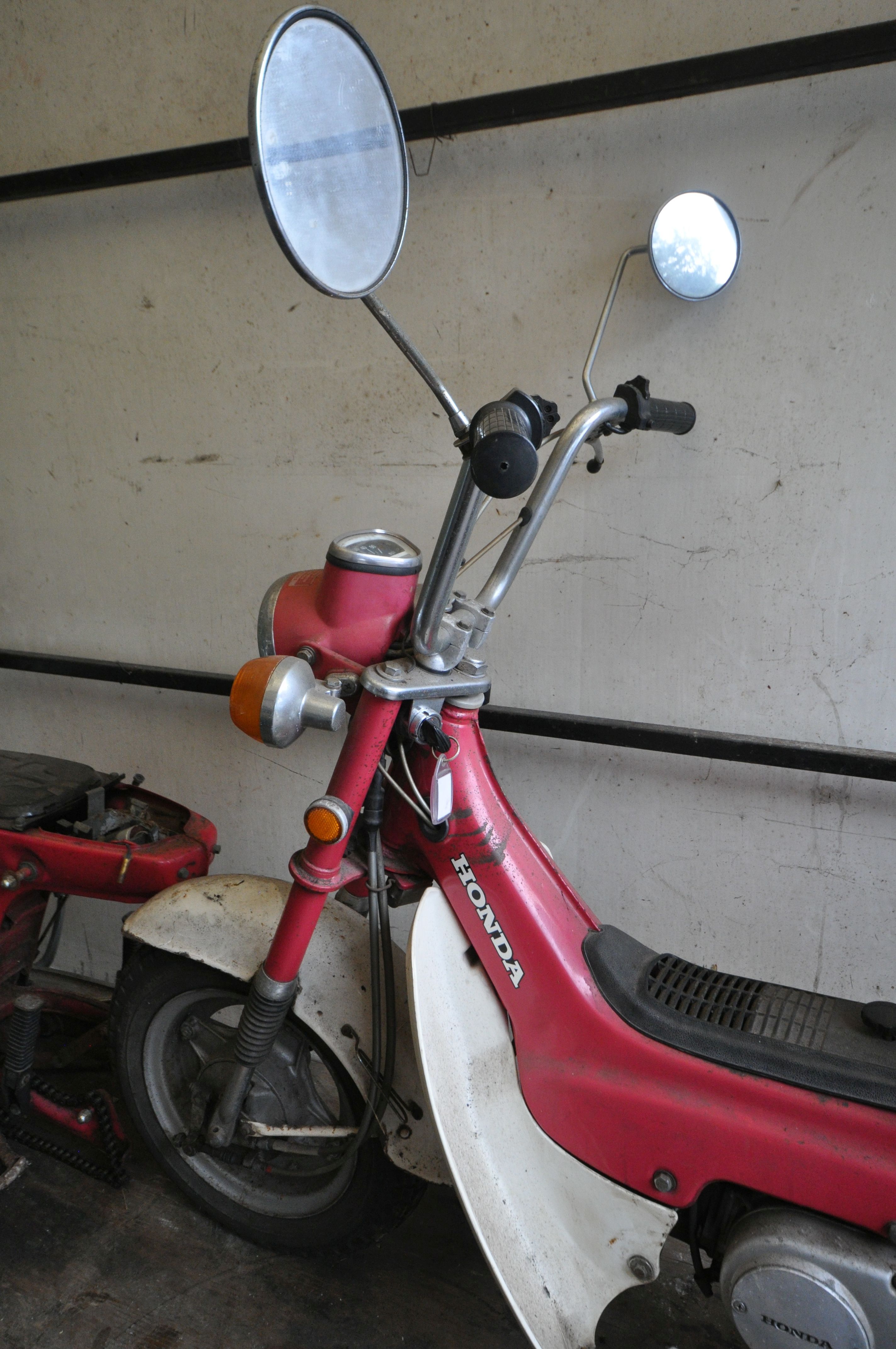 A 1976 HONDA CHALY - OEH 22P - This moped registered in June 1976, it has a 72cc petrol engine, No - Image 3 of 18