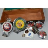 A HINGED WOODEN BOX CONTAINING 20TH CENTURY CAR BADGES, a red and blue enamelled Grenadier Guards
