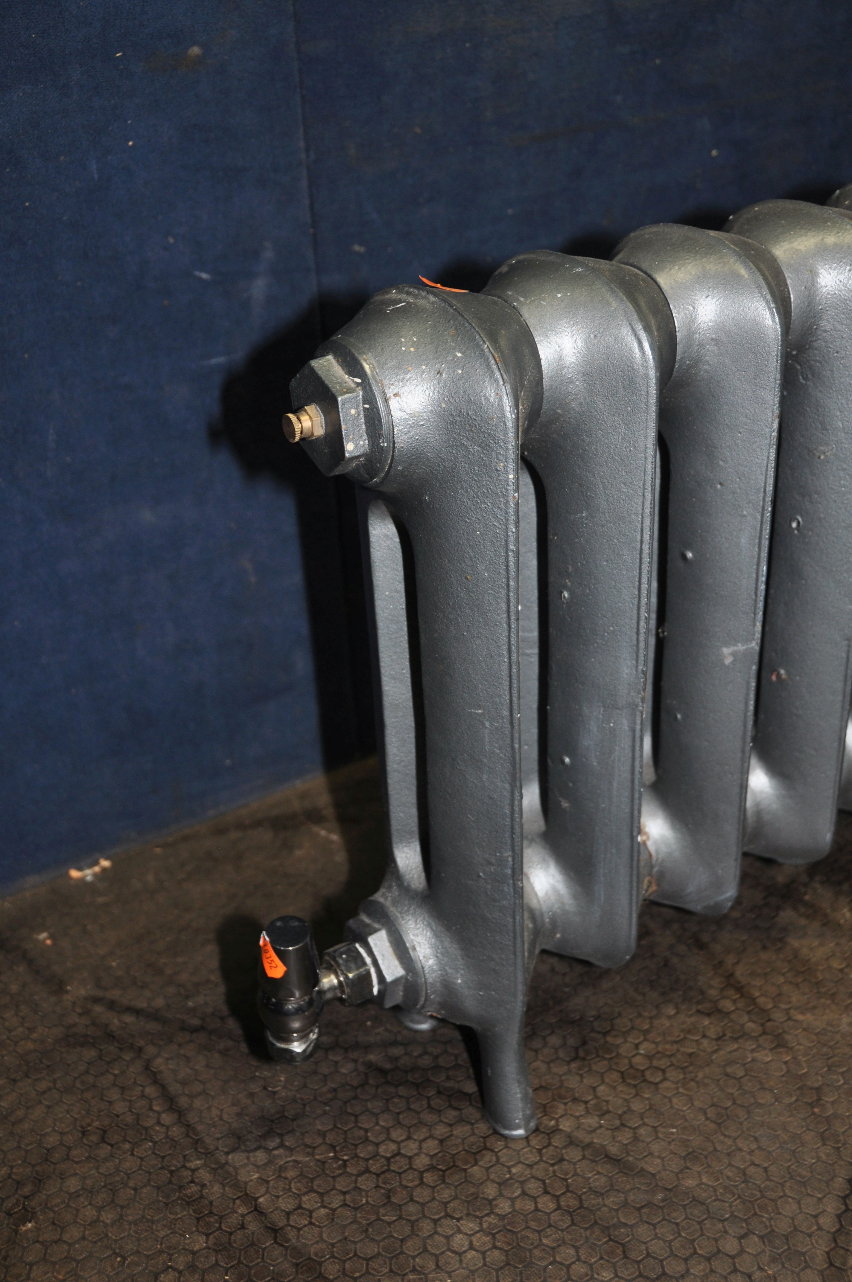 A MODERN CAST IRON RADIATOR with black chromed fittings, width 90cm x depth 13cm x height 45cm ( - Image 3 of 3