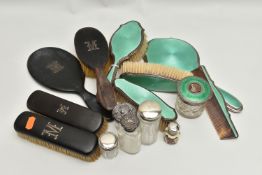 A BOX OF SILVER MOUNTED DRESSING TABLE ITEMS, including a George V silver and green enamel five