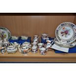 A COLLECTION OF SPODE TEA AND GIFT WARES, twenty five pieces to include a boxed F1905-AO pattern