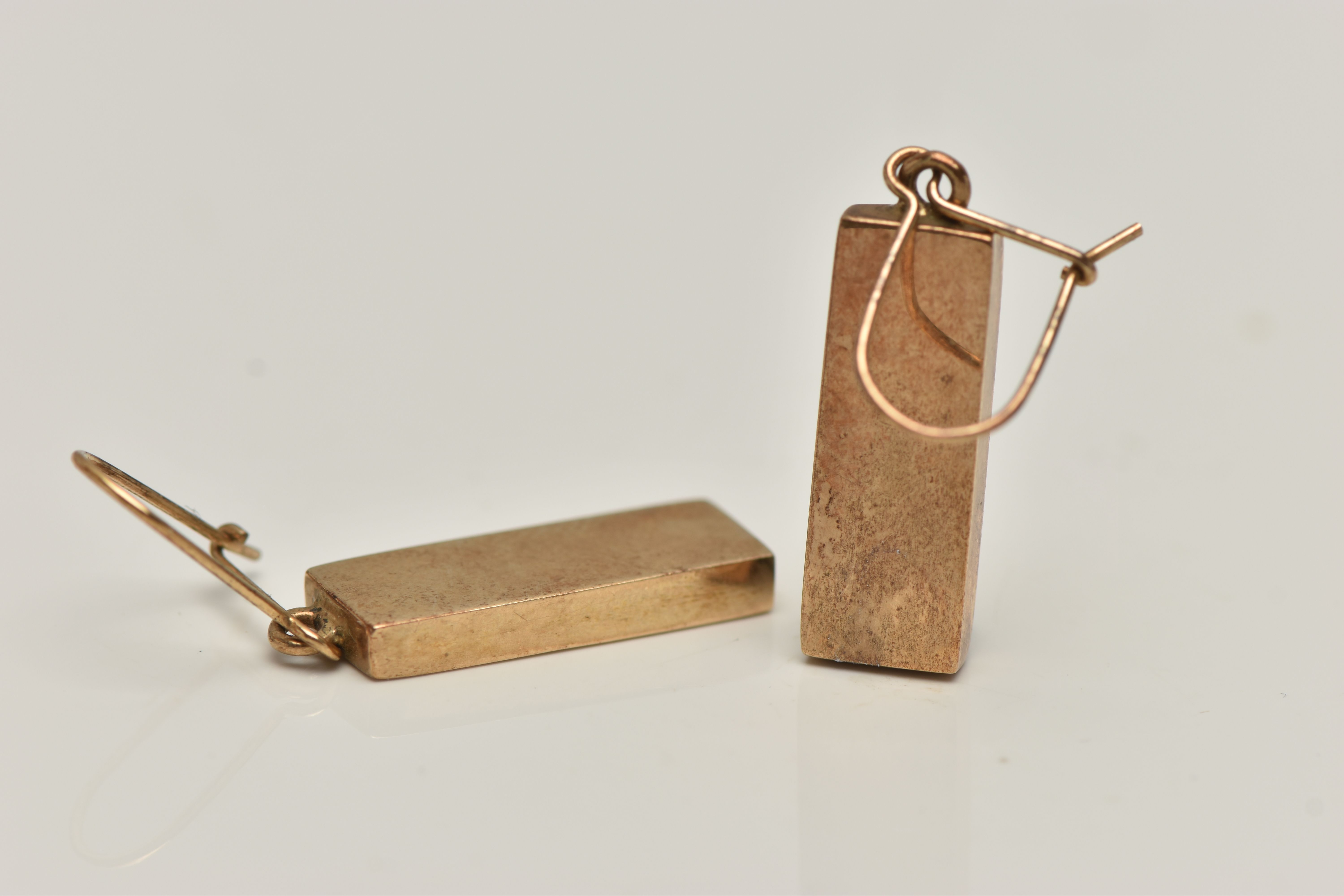 A PAIR OF 9CT GOLD INGOT DROP EARRINGS, each of a rectangular form, hallmarked 9ct London 1977, - Image 2 of 2