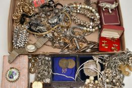 A BOX OF ASSORTED COSTUME JEWELLERY AND ITEMS, to include yellow and white metal chains, pendant