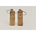 A PAIR OF 9CT GOLD INGOT DROP EARRINGS, each of a rectangular form, hallmarked 9ct London 1977,