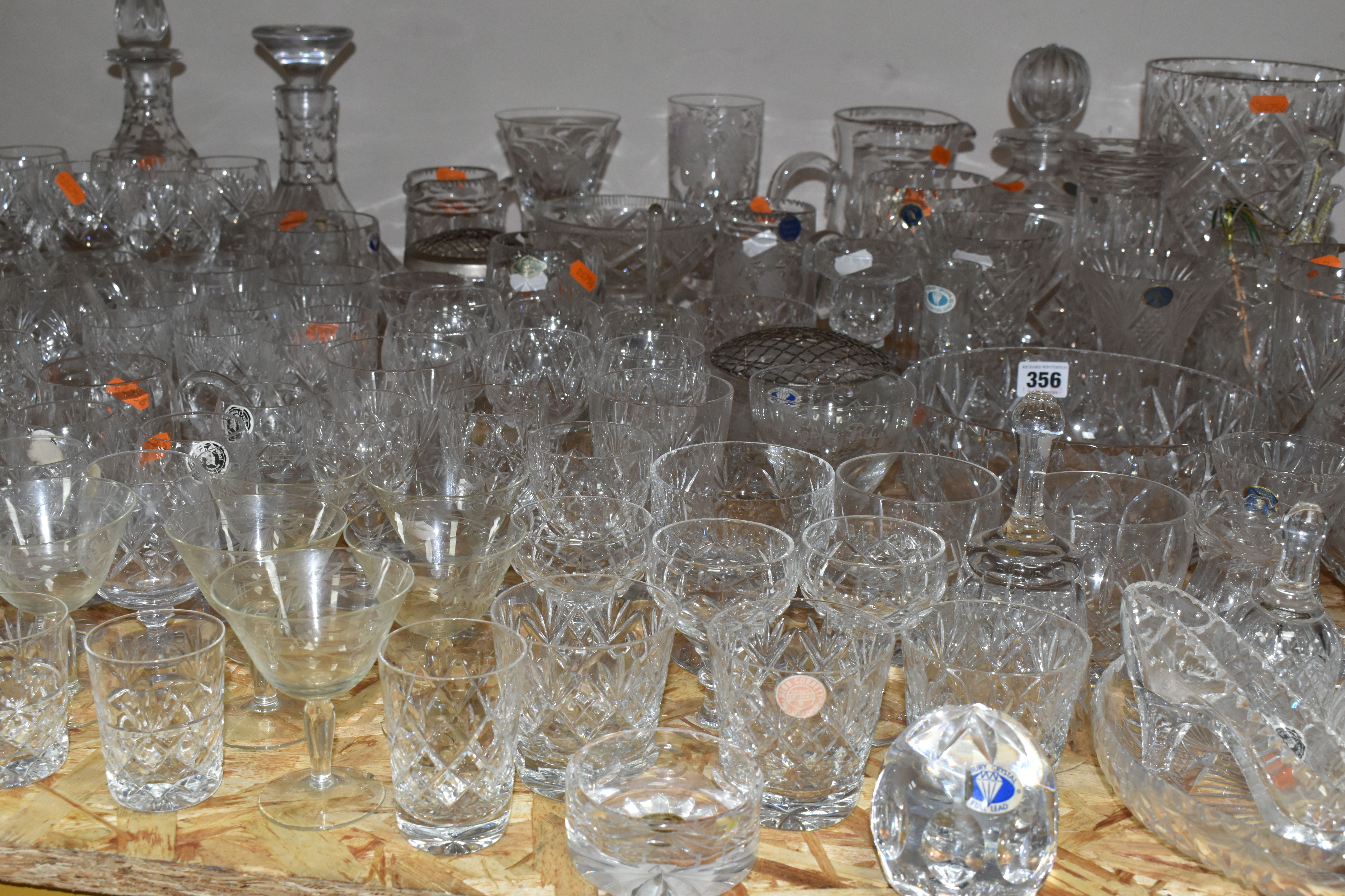 A QUANTITY OF CUT CRYSTAL AND OTHER GLASSWARE, approximately eighty to one hundred pieces, to