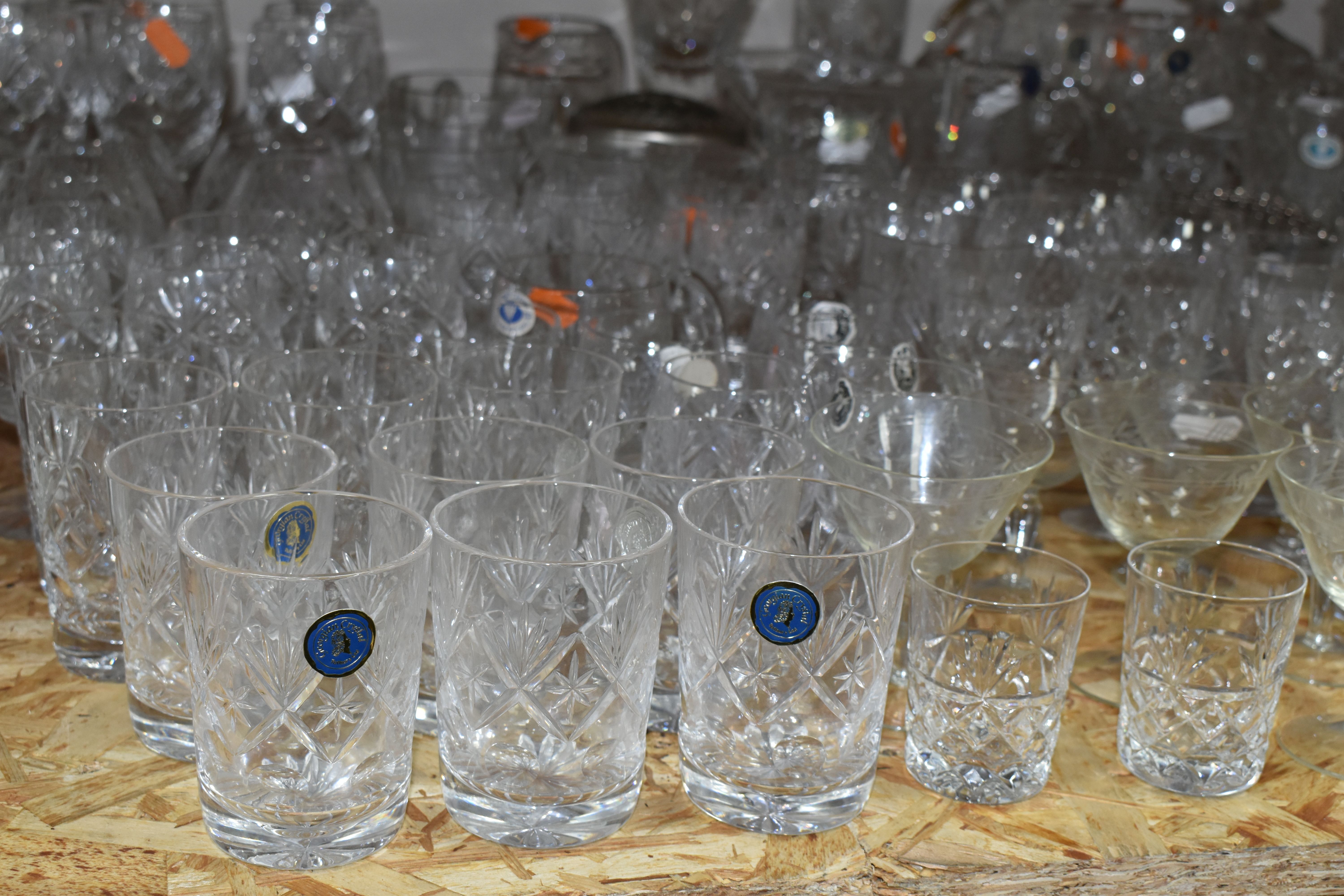 A QUANTITY OF CUT CRYSTAL AND OTHER GLASSWARE, approximately eighty to one hundred pieces, to - Image 4 of 6