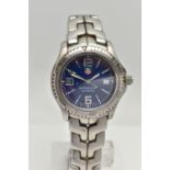 A TAG HEUER PROFFESSIONAL 200M WRISTWATCH, blue dial illuminous silver colour hourly applied