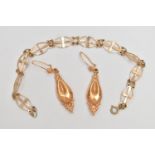 A 9CT GOLD BRACELET AND PAIR OF 9CT GOLD EARRINGS, a yellow gold bracelet comprised of ten pierced
