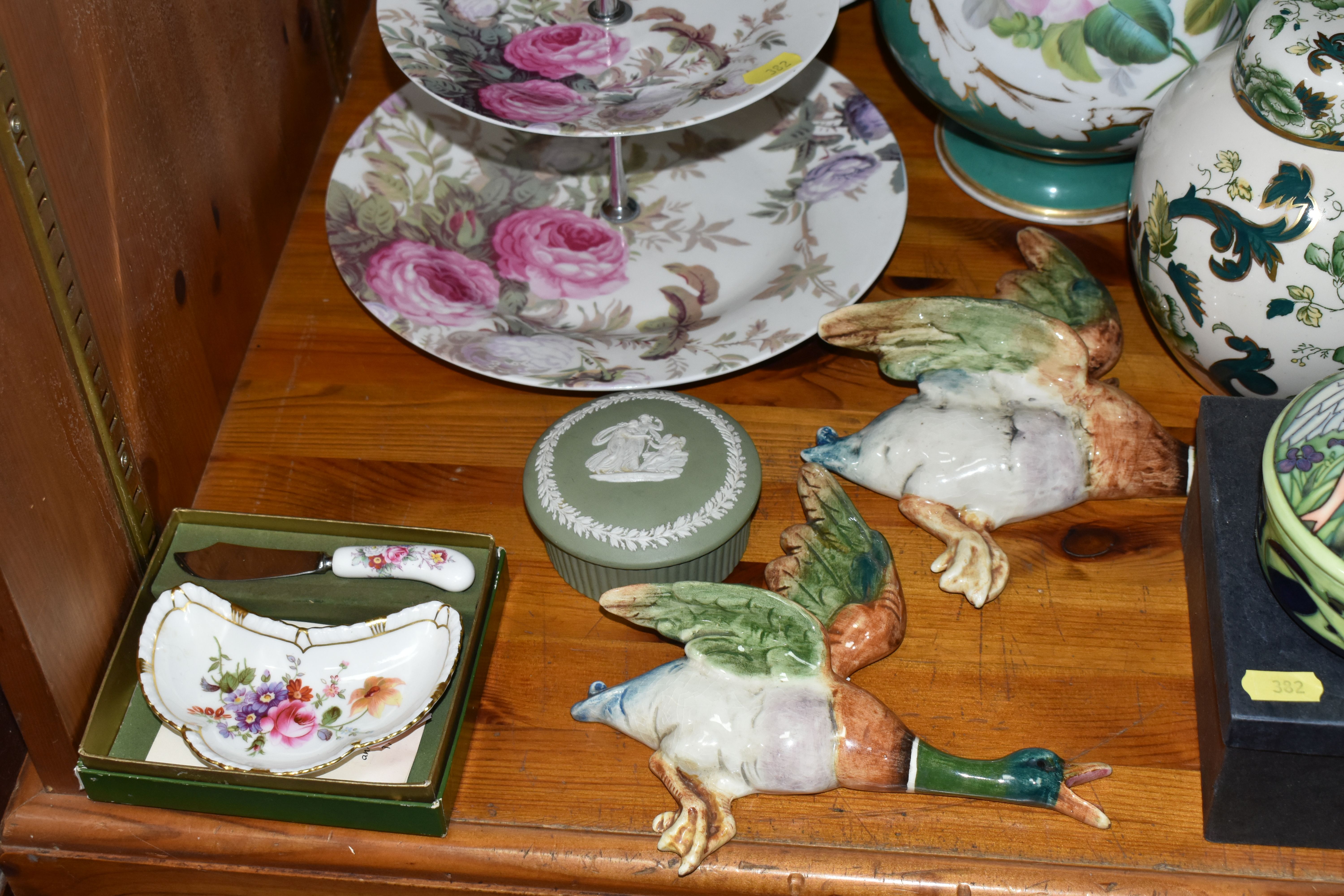 A GROUP OF CERAMICS, comprising two Czechoslovakian Royal Dux 'Flying Duck' wall plaques (some - Image 4 of 6