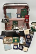 A VANITY CASE CONTAINING COINS AND MEDALS, to include lots of items with a South Africa influence