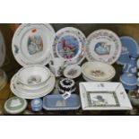 A QUANTITY OF WEDGWOOD GIFT WARES, ETC, over fifty pieces to include pale blue, sage green and black