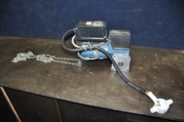 A GUTHIE DOUGLAS RANGER 101 MOTOR 240 volt with chain backup (untested)