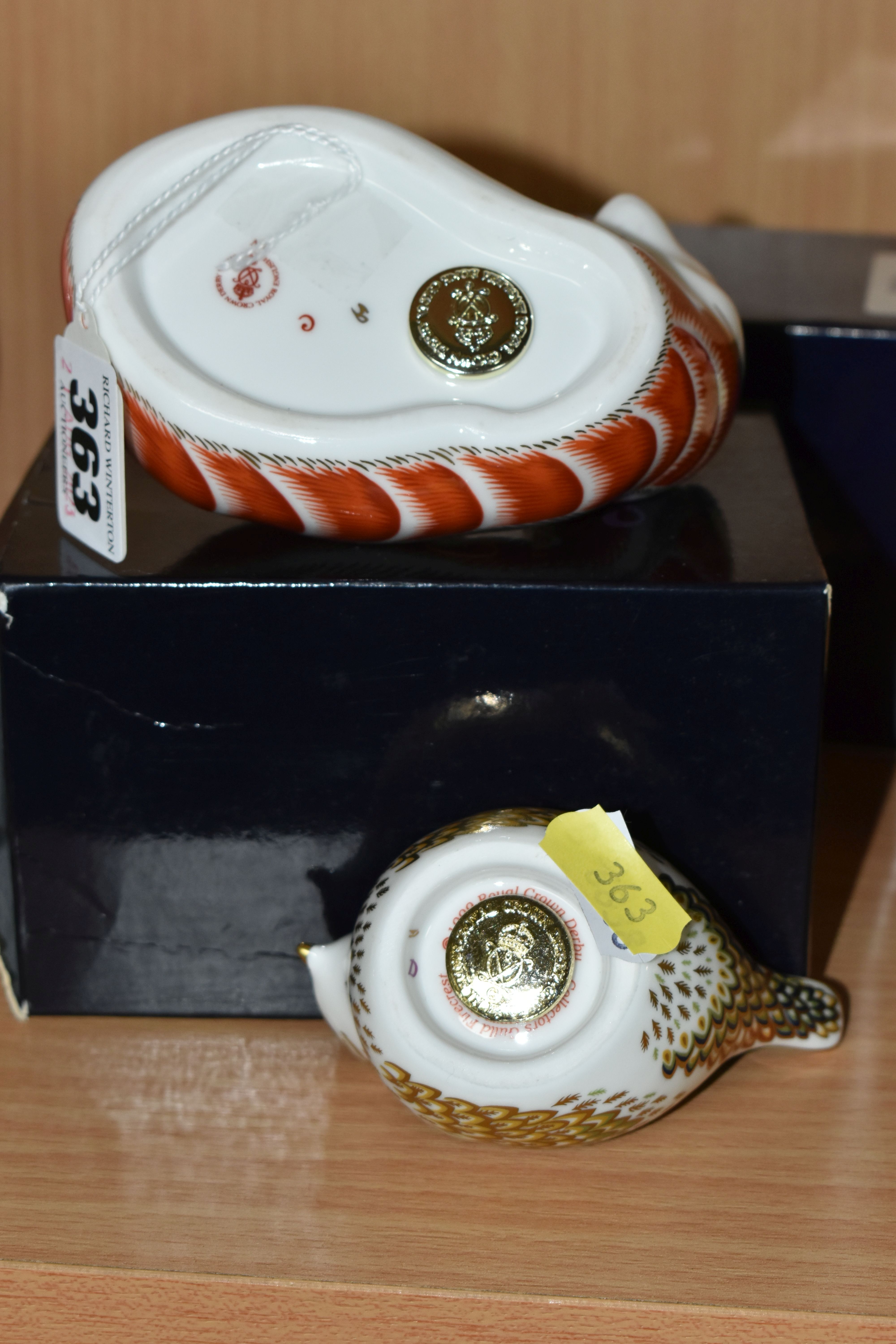 TWO BOXED ROYAL CROWN DERBY PAPERWEIGHTS, comprising Red Fox and Firecrest, both having gold - Image 3 of 3