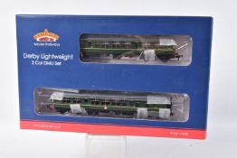 A BOXED BACHMANN OO GAUGE DERBY LIGHTWEIGHT TWO CAR D.M.U. SET, No.32-516A, B.R. Green with Speed
