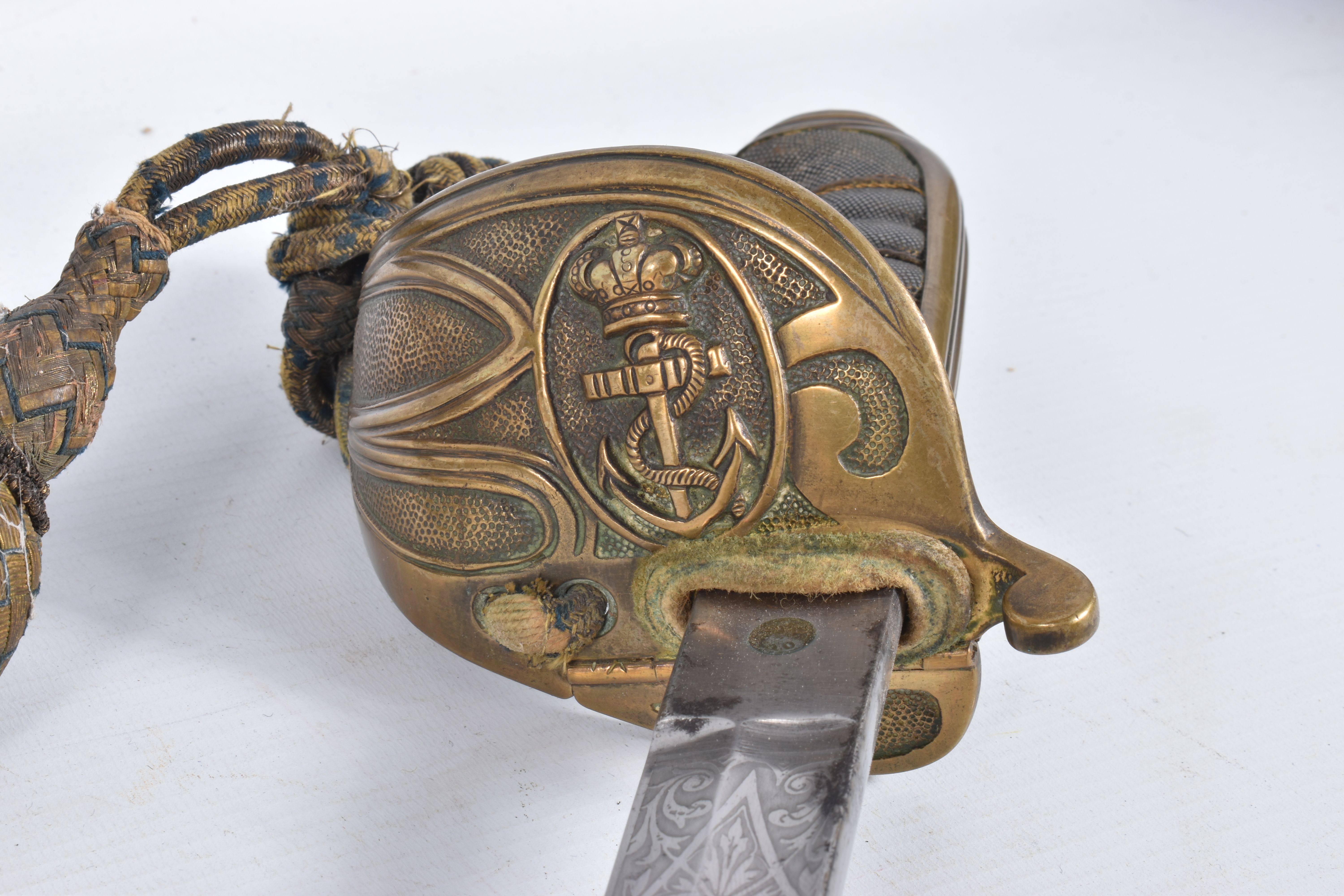 A 19TH OR 20TH CENTURY NAVAL DRESS SWORD, the blade has some ornate decoration on it but it is - Image 14 of 24