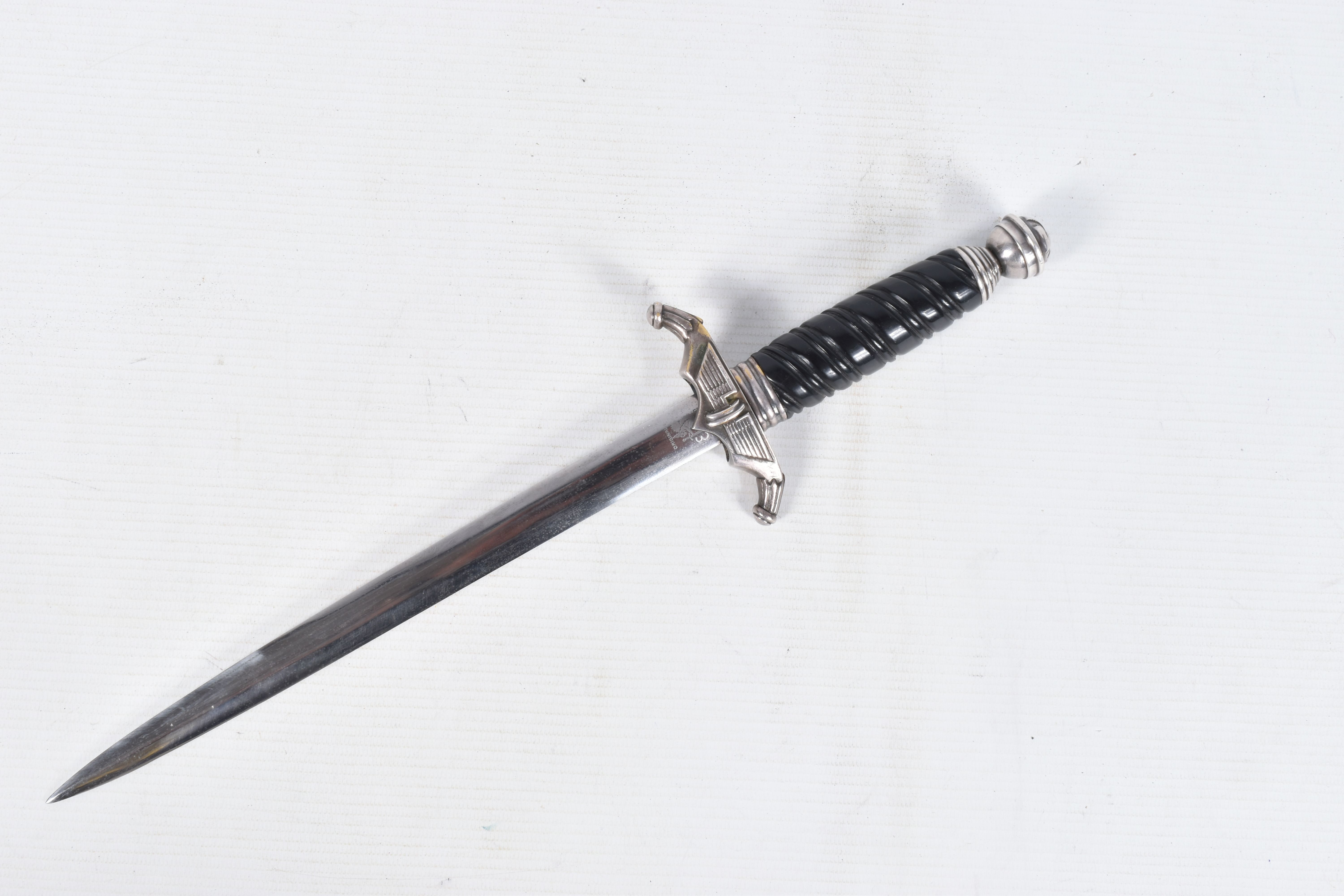 A WWII ERA GERMANY RAILWAY DAGGER, we believe that the blade was taken from an army dagger - Image 10 of 26