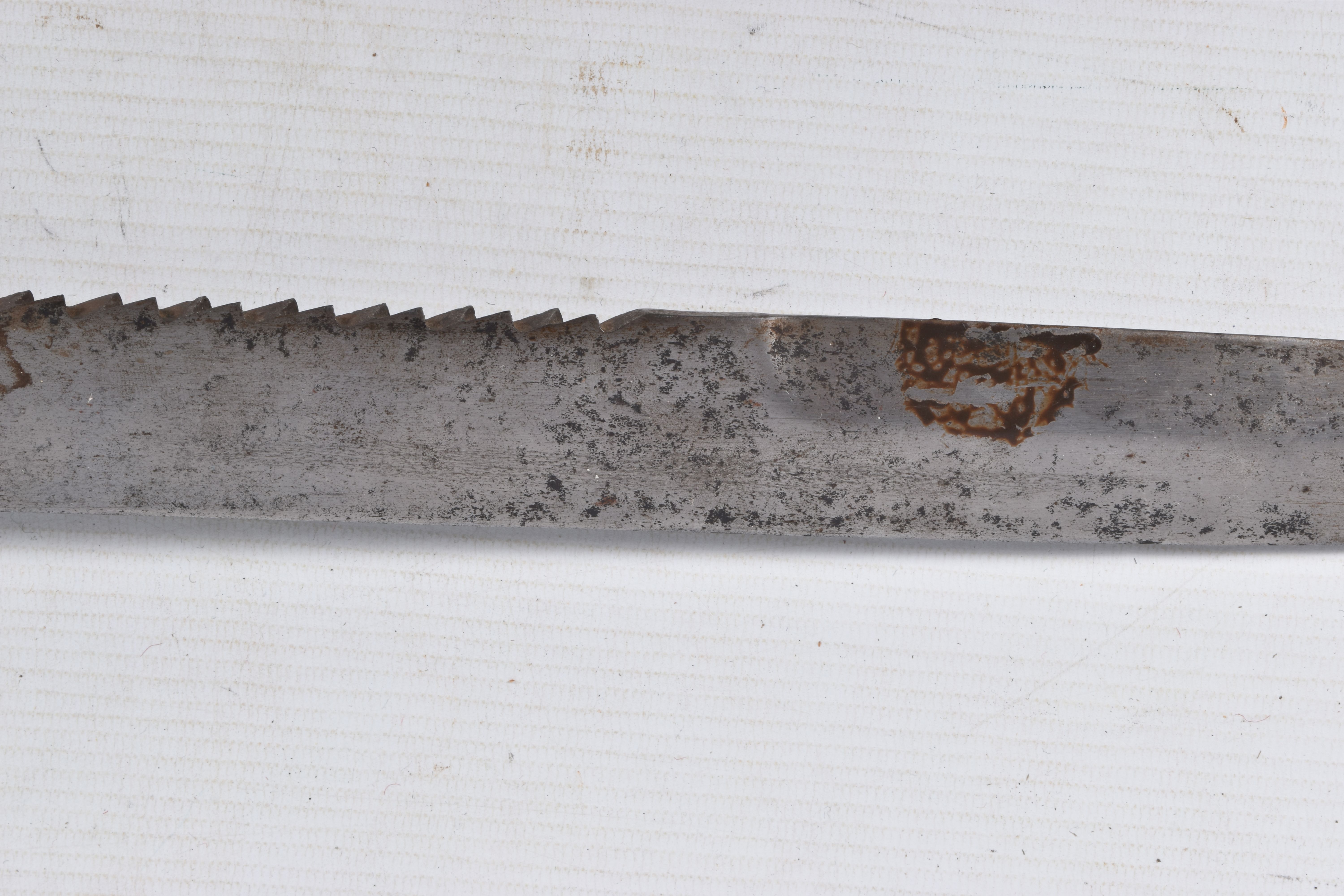 A BRITISH 19TH CENTURY WILKINSON PIONEERS SAW BACK SWORD ,one side of the blade features a broad - Image 8 of 22