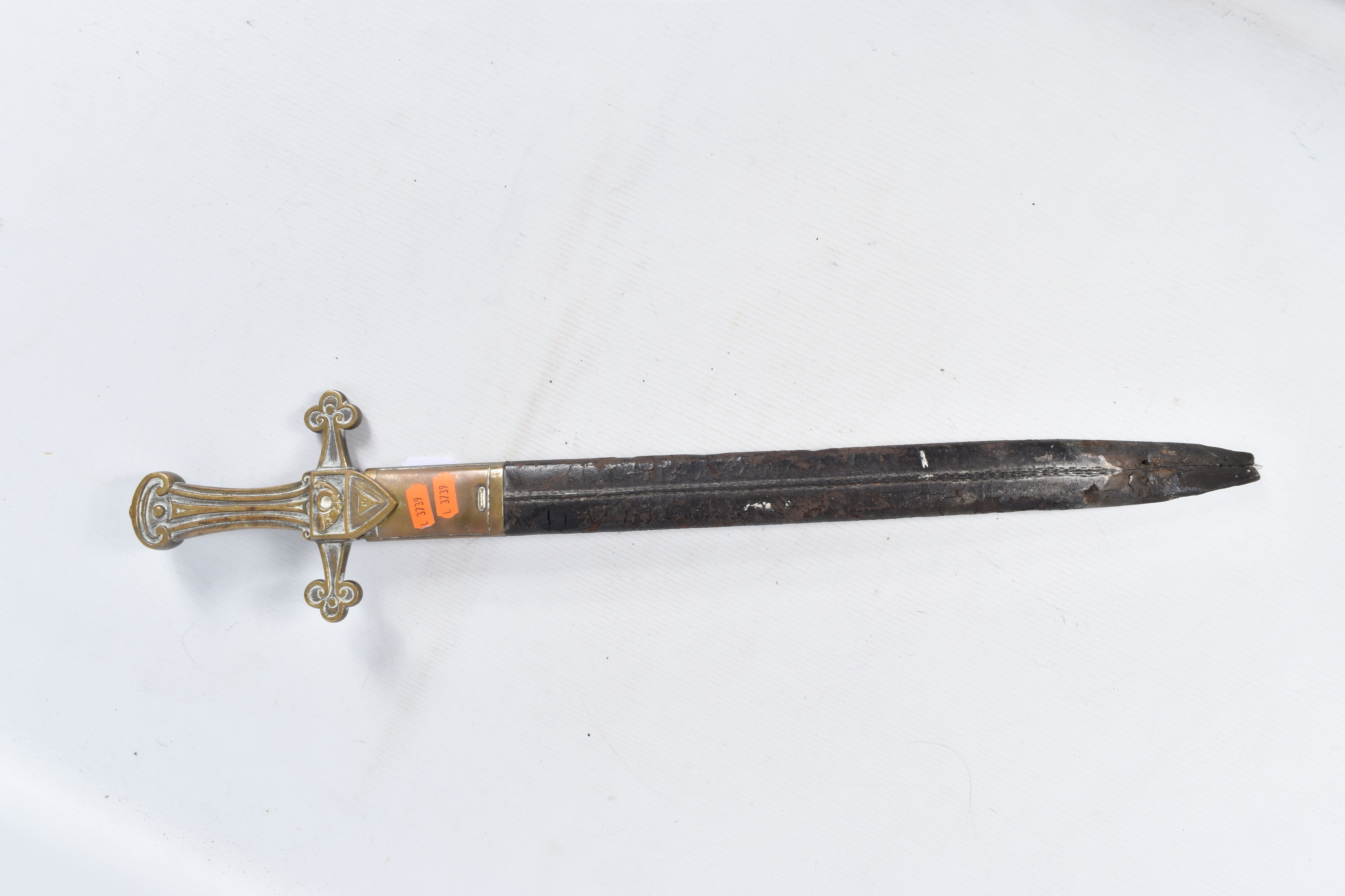 A VICTORIAN ERA BANDMANS SHORT SWORD, this features a double edged blade with a cast brass hilt, the - Image 2 of 21