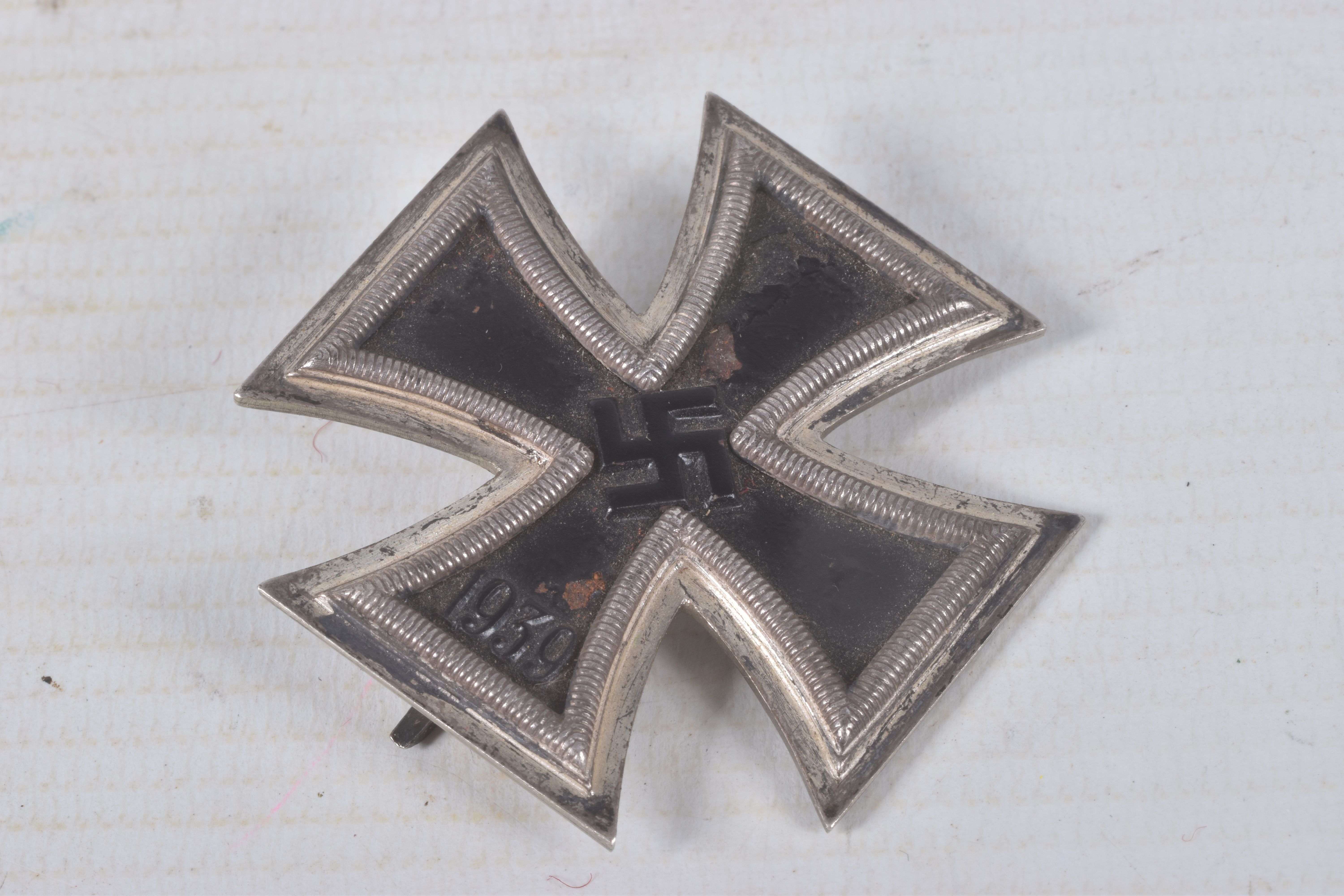 A CASED WWII FIRST CLASS GERMAN IRON CROSS, the iron cross has a magnetic centre and the pin is - Image 3 of 18