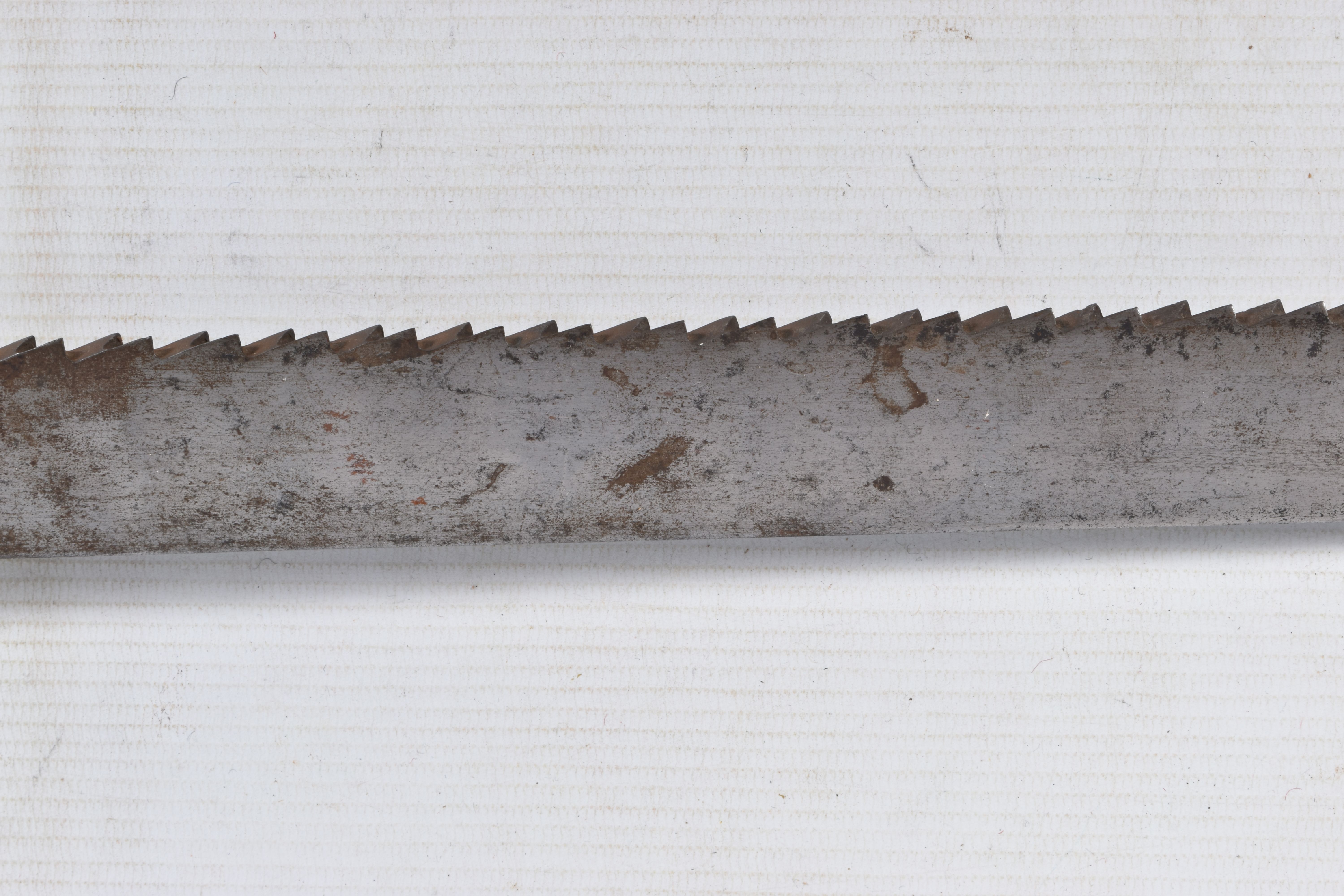 A BRITISH 19TH CENTURY WILKINSON PIONEERS SAW BACK SWORD ,one side of the blade features a broad - Image 7 of 22