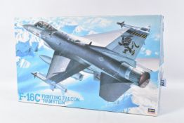 A BOXED UNBUILT HASEGAWA HOBBY KITS F-16C FIGHTING FALCON ' RAMSTEIN' 1:32 MODEL MILITARY