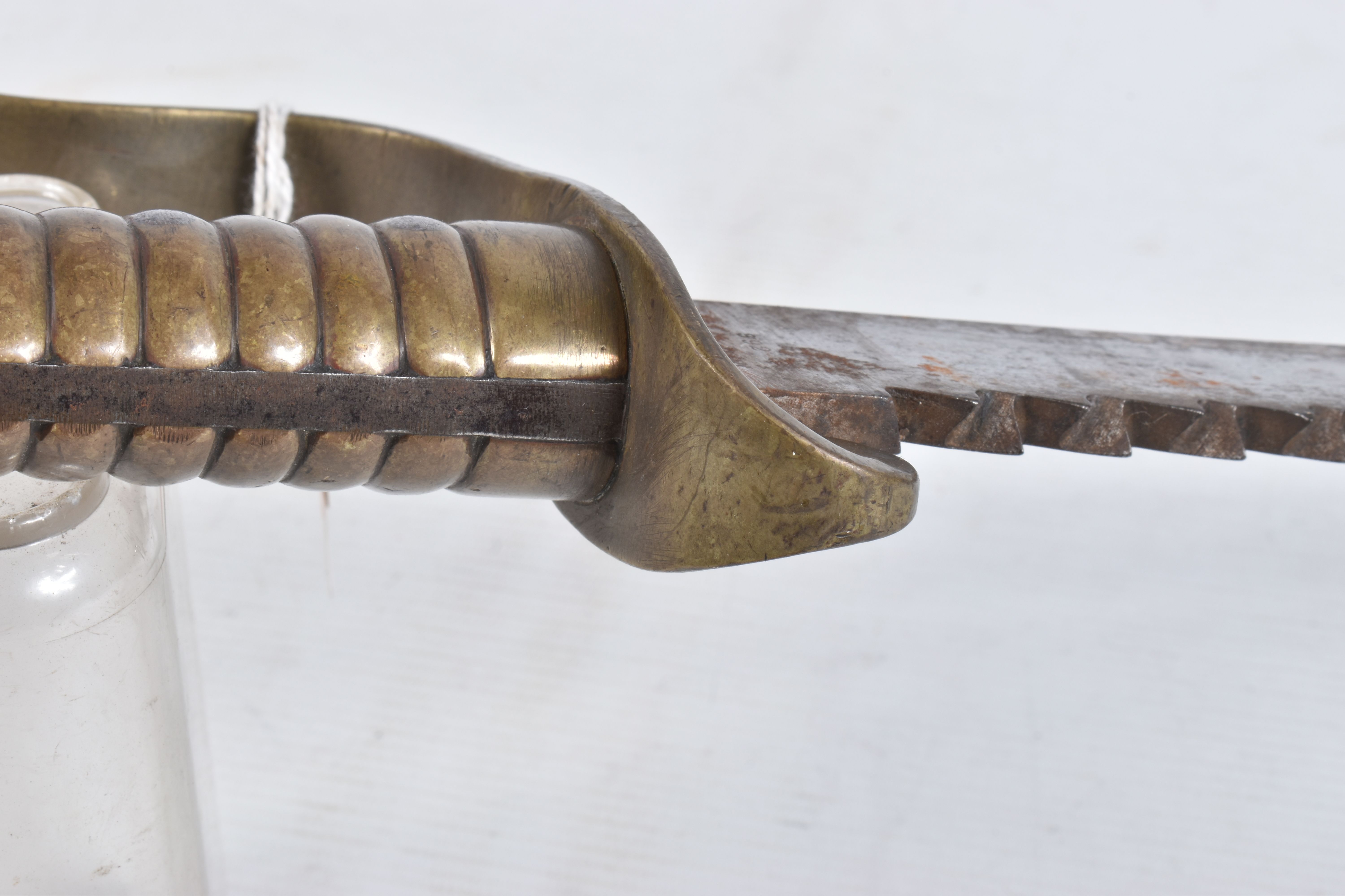 A BRITISH 19TH CENTURY WILKINSON PIONEERS SAW BACK SWORD ,one side of the blade features a broad - Image 21 of 22