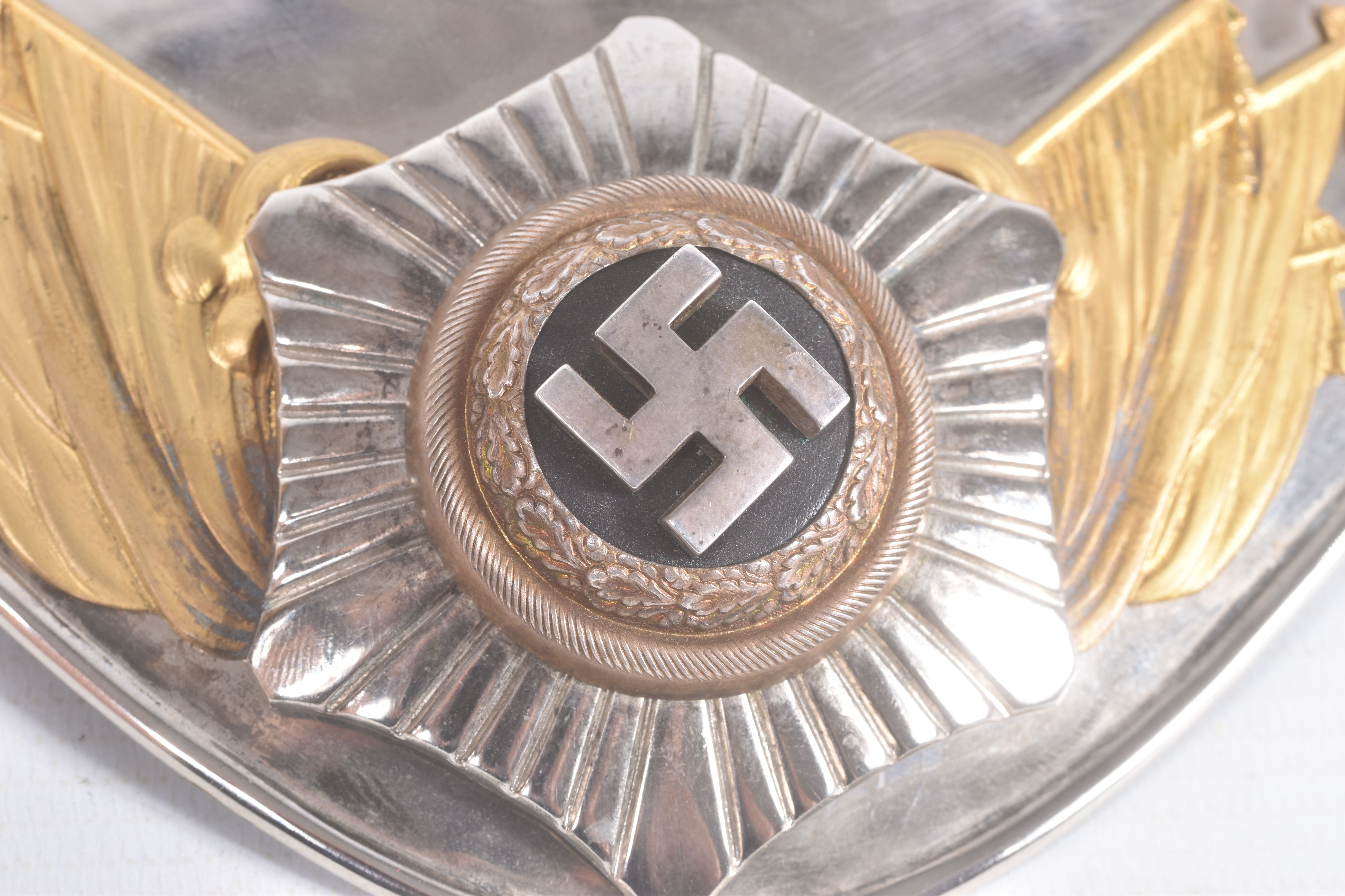 A THIRD REICH GERMANY FLAG BEARERS GORGET, this is a bi coloured metal finish with a prominent - Image 6 of 10