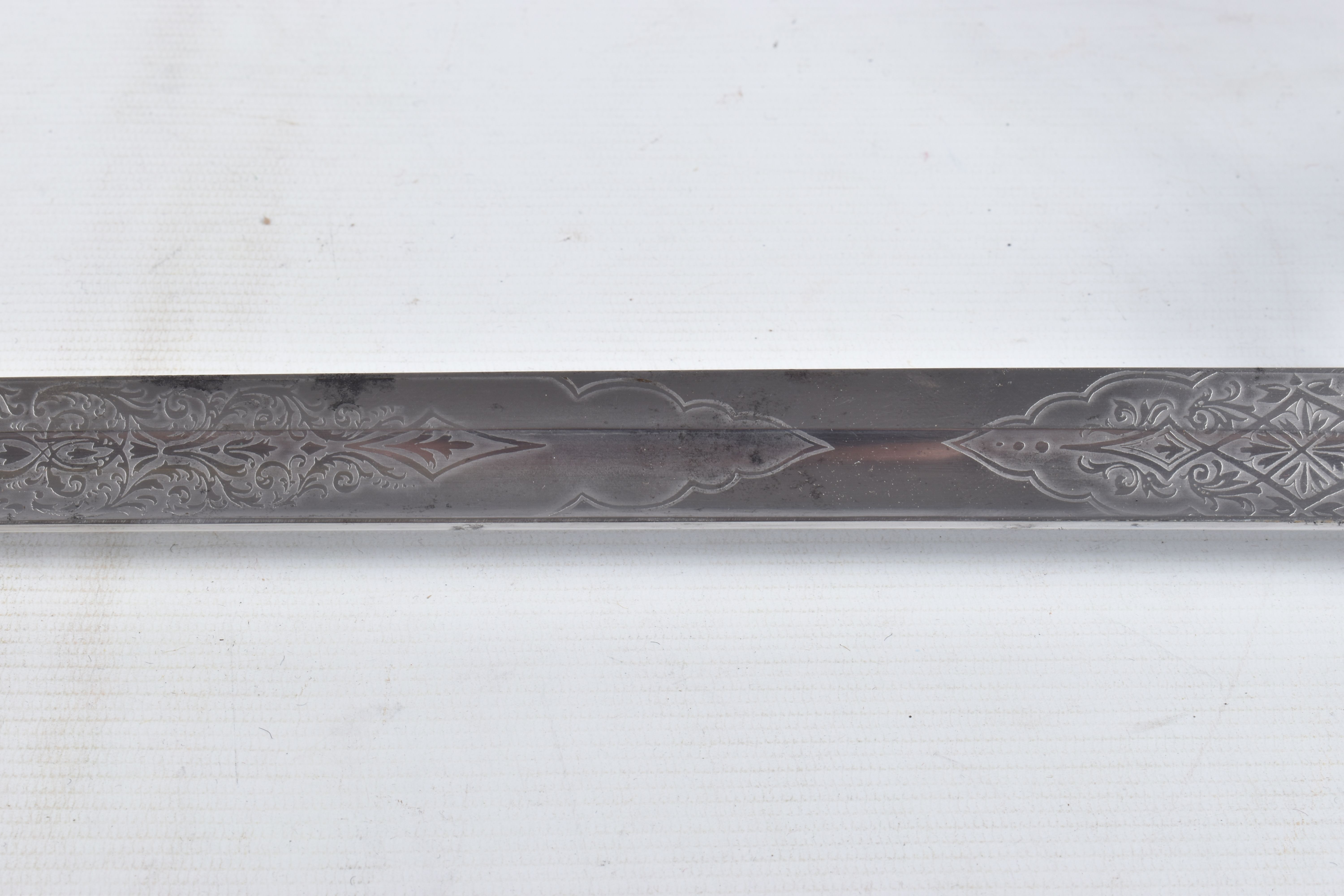 A 19TH OR 20TH CENTURY NAVAL DRESS SWORD, the blade has some ornate decoration on it but it is - Image 21 of 24