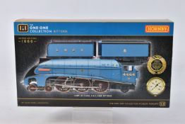 A BOXED HORNBY RAILWAYS OO GAUGE A4 CLASS LNER LOCOMOTIVE, numbered R3771, 4-6-2, 4462 'Bittern in